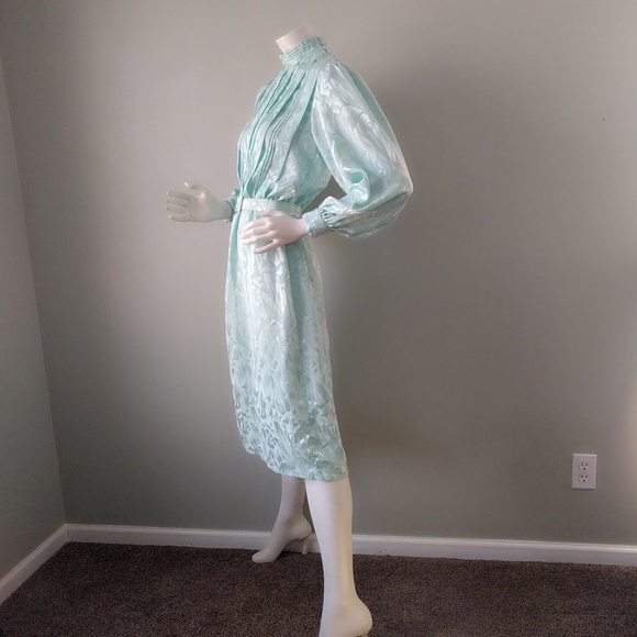 Vtg Mint Green Silky Brocade Sexy Secretary Dress - Picture 4 of 6